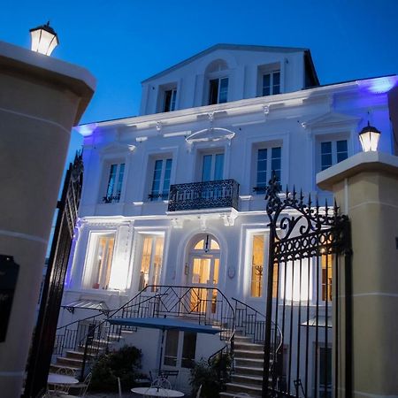 Hotel De Charme La Bonne Adresse - Logis Hotels Гавр Экстерьер фото