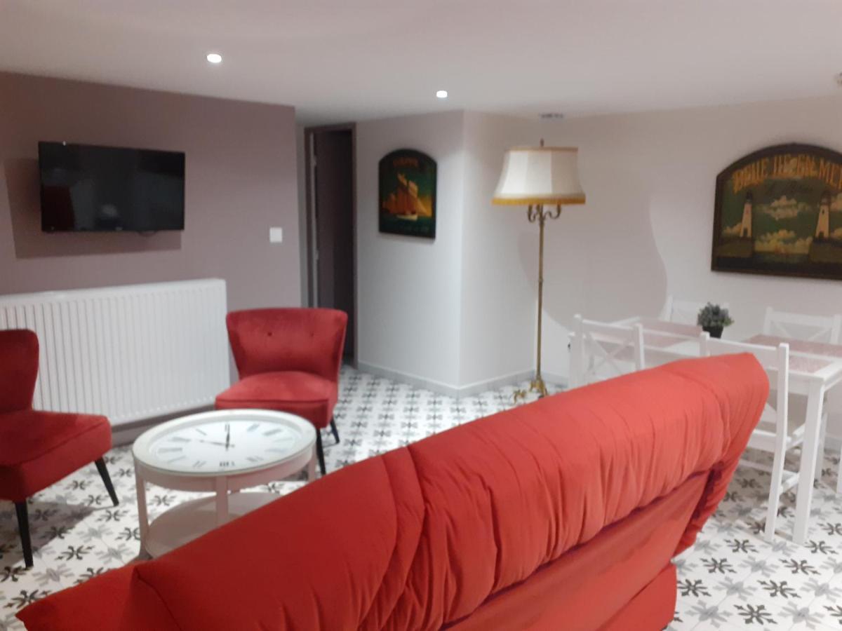 Hotel De Charme La Bonne Adresse - Logis Hotels Гавр Экстерьер фото